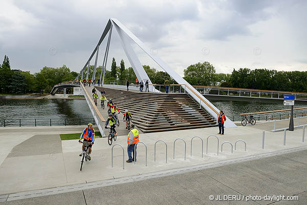 Liège - passerelle sur la Meuse